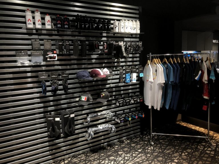 ピナレロファン必見！お洒落なピナレログッズ入荷致しました！