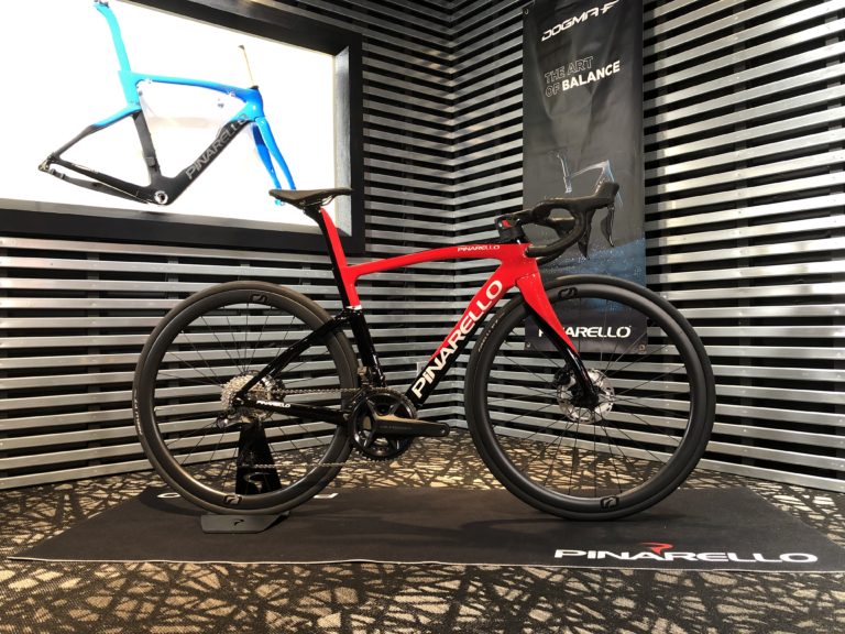 Pinarello 2023 F7 Carbon T900 3K　シマノアルテグラ Di2