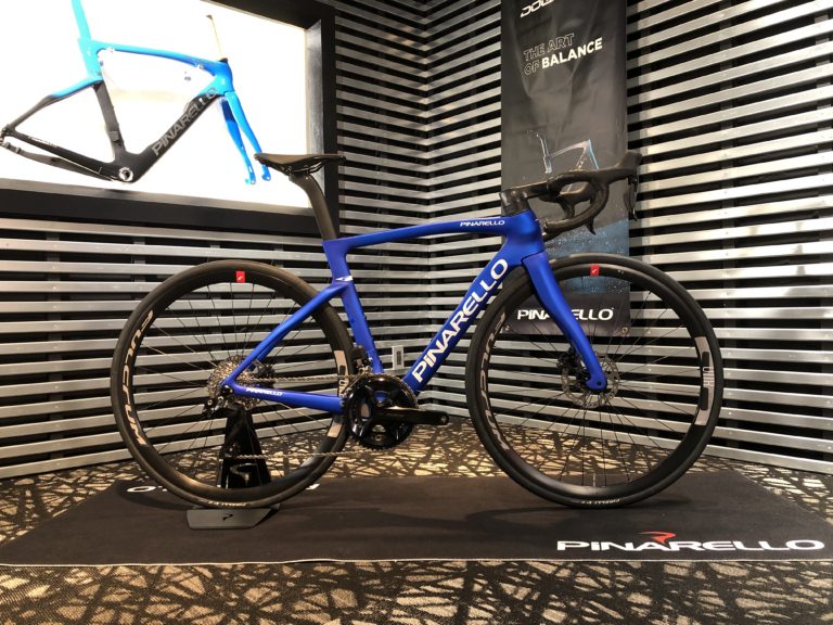Pinarello 2023 F5 Carbon T700 UD シマノ105 Di2