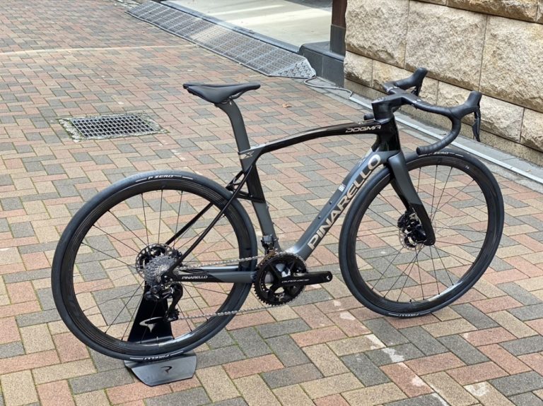 PINARELLO DOGMA X　完成車展示してます！